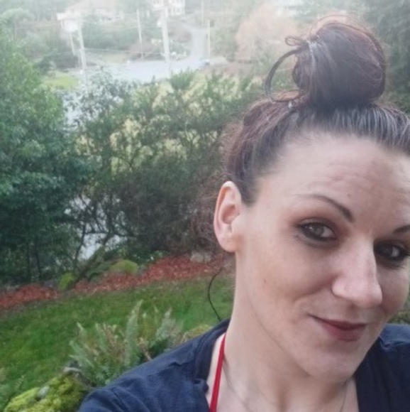 Meet your Posher, Ruby - Picture 4 of 4